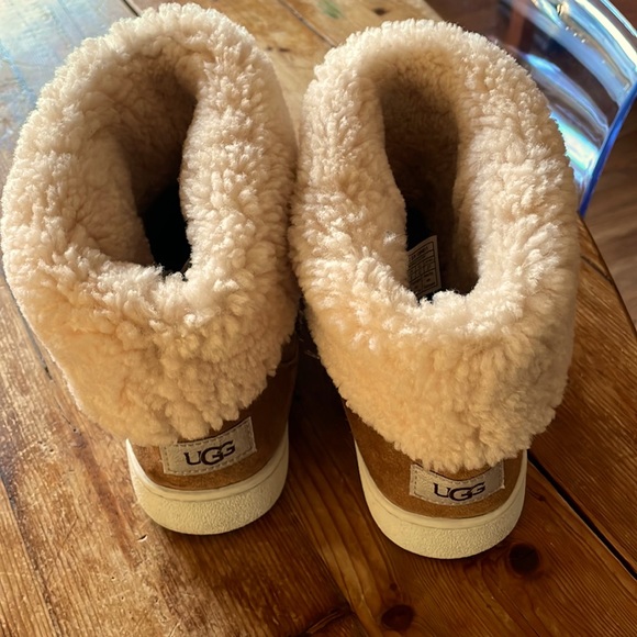 mika classic ugg sneaker